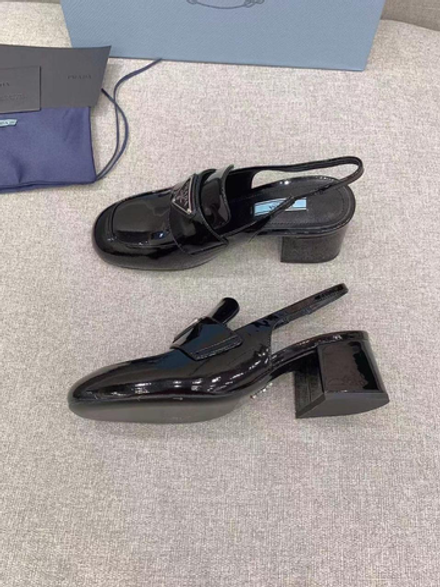 Туфли Prada