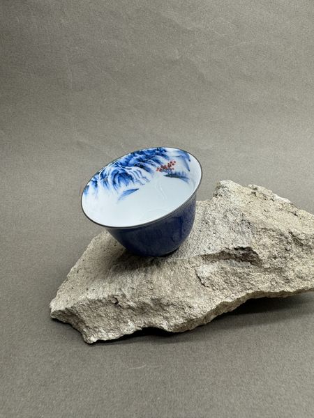 Чашка синяя с росписью внутри, фарфор, 50мл