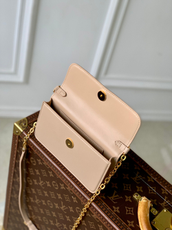 Louis Vuitton Wallet On Chain LV Bloom