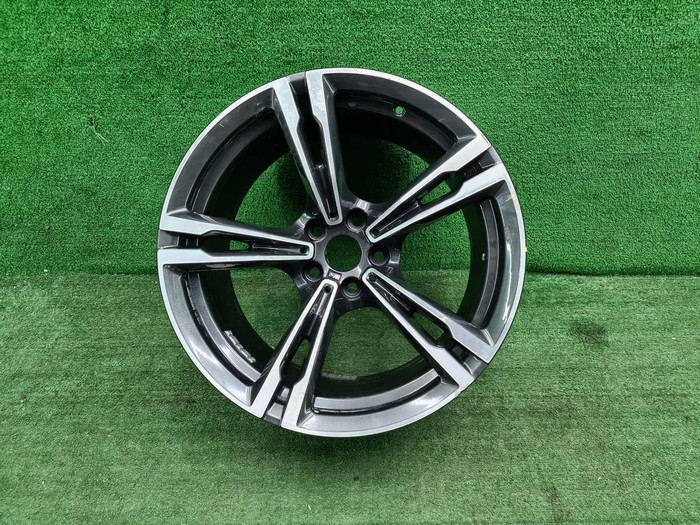 Диск литой R19 BMW M5 F90 (17-нв) 705 стиль задний