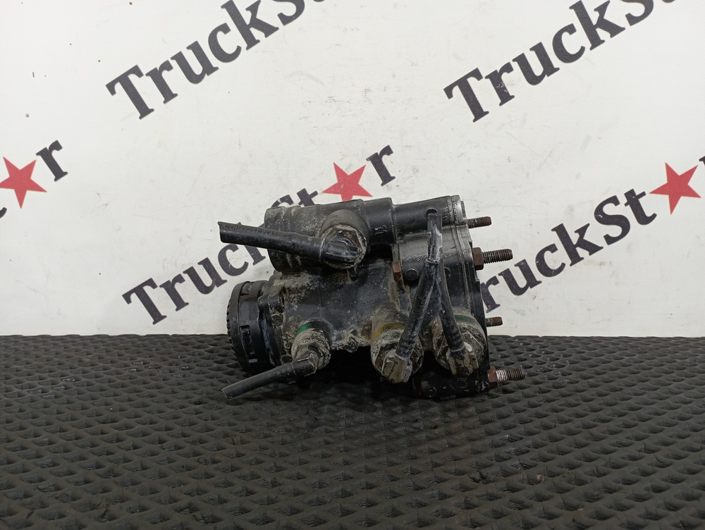 Кран управления тормозами прицепа 2022г.