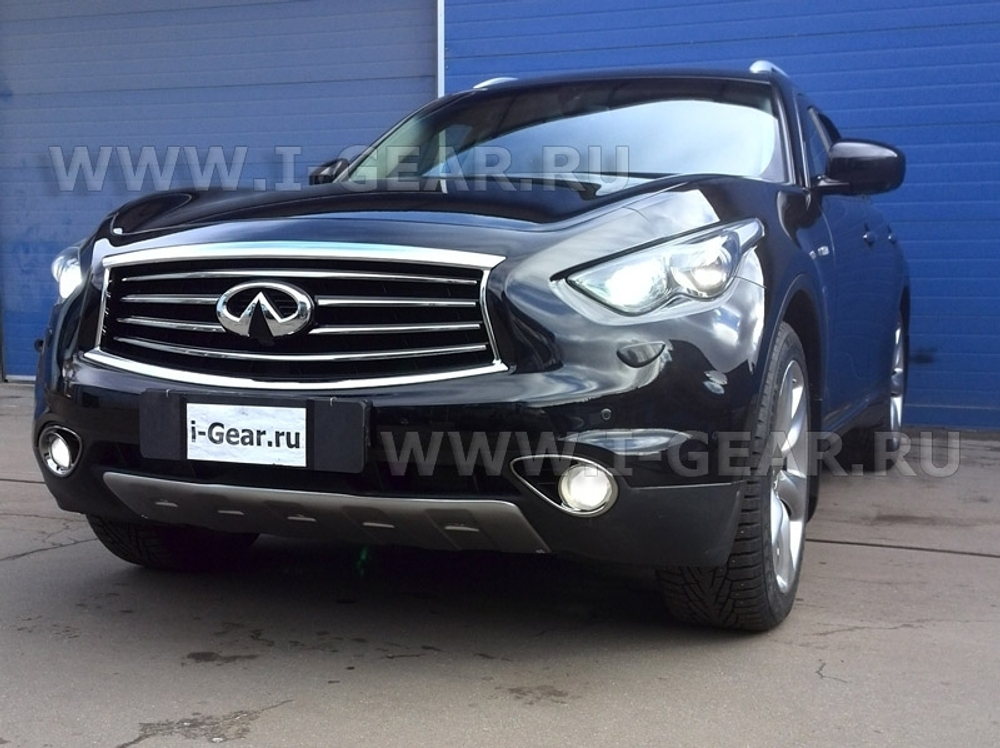 Накладка передняя под  бампер Infiniti QX70 FX37 FX50 FX30d