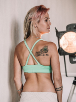 Йога-топ Atua Tino зелёный