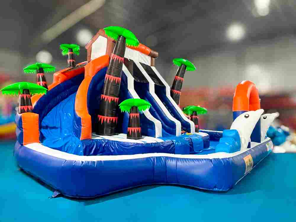 Коммерческий надувной водный батут с бассейном «Домик у моря» 10*7*5 м