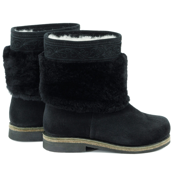 Унты женские укороченные из замши и мутона