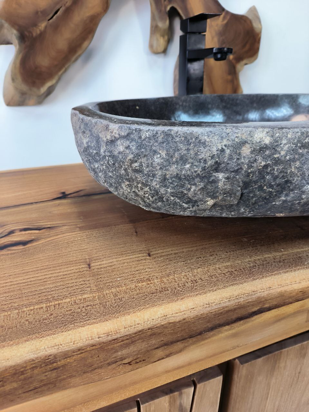 Раковина из речного камня RS-65877 58х42х15 из натурального камня