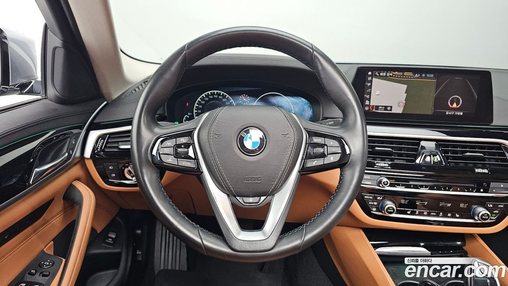 BMW 5 Series (G30) 520i Luxury (08.2019)