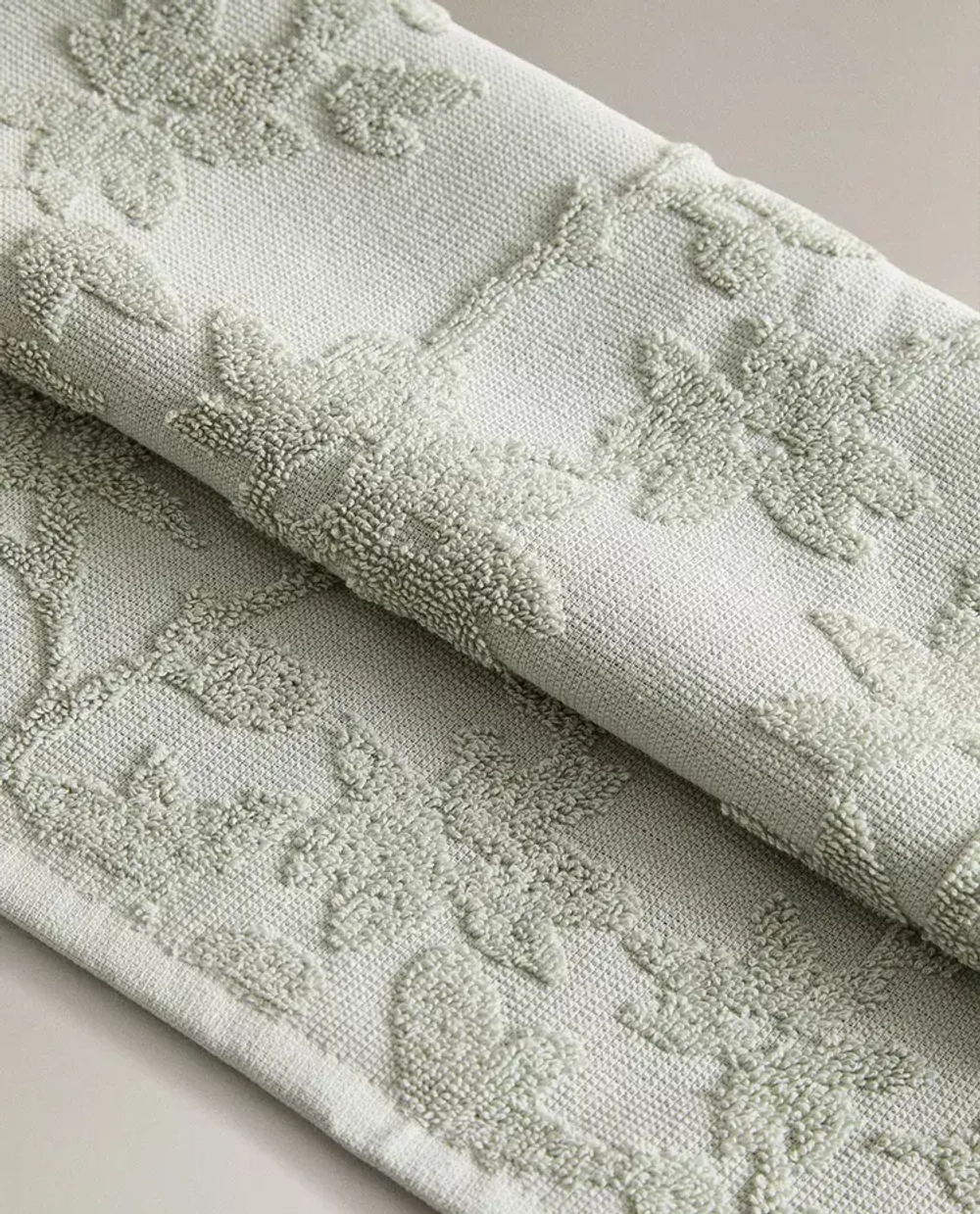 ZARA HOME ЖАККАРДОВОЕ ПОЛОТЕНЦЕ С ЦВЕТОЧНЫМ УЗОРОМ, СИНИЙ