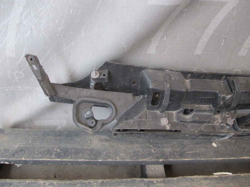 Накладка крышки багажника Audi A7 (4G) 10-18 Б/У Оригинал 4G8827086K