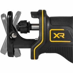 Сабельная пила DeWALT DCS382N-XJ
