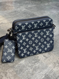 Сумка через плечо/мессенджер Louis Vuitton Trio
