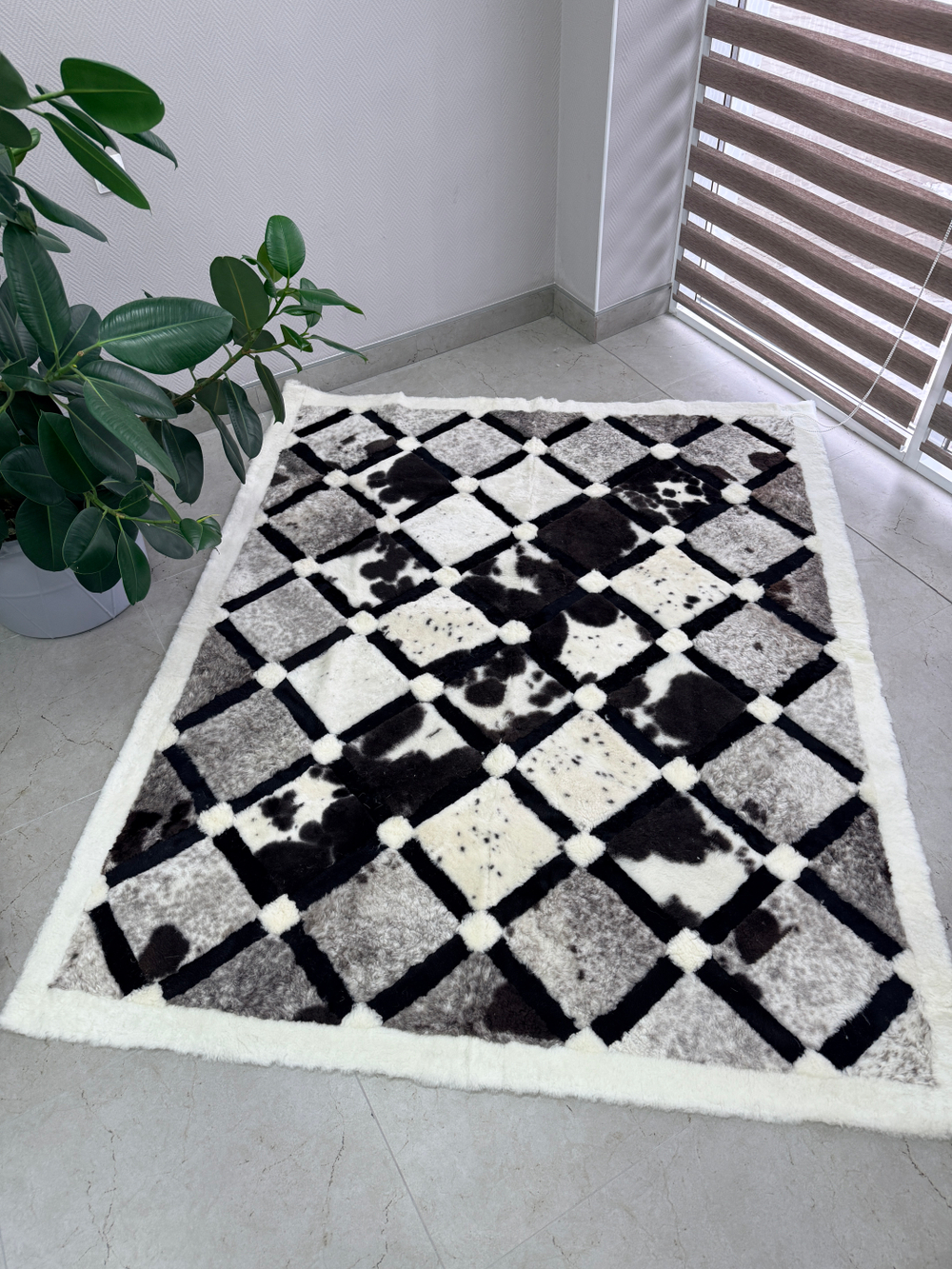 Ковер прямоугольный натуральный мех овчина, 210 х 170 см.