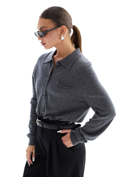 Трикотажная серая рубашка с нагрудным карманом