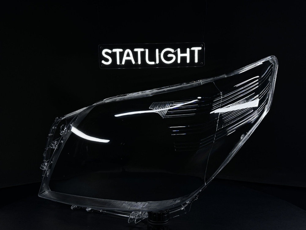 Левое стекло фары Toyota Prado 150 2010-2013