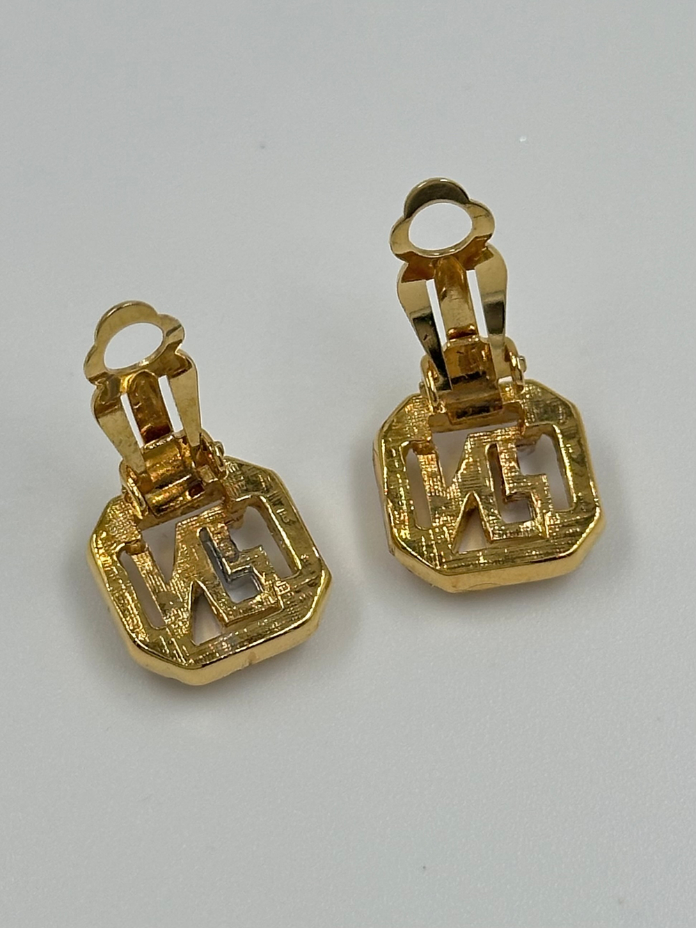 Клипсы Nina Ricci