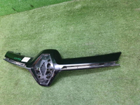 Накладка решетки радиатора Renault Arkana (2019-н.в.)