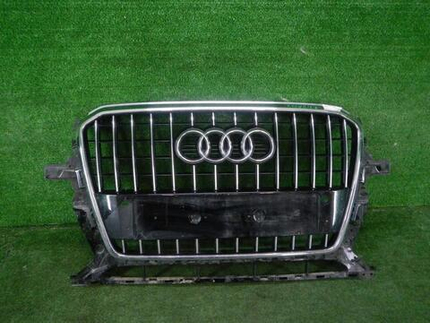Решетка радиатора Audi Q5 1 8R (2012-2017)