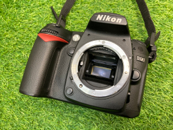 Nikon D90 15.500 кадров
