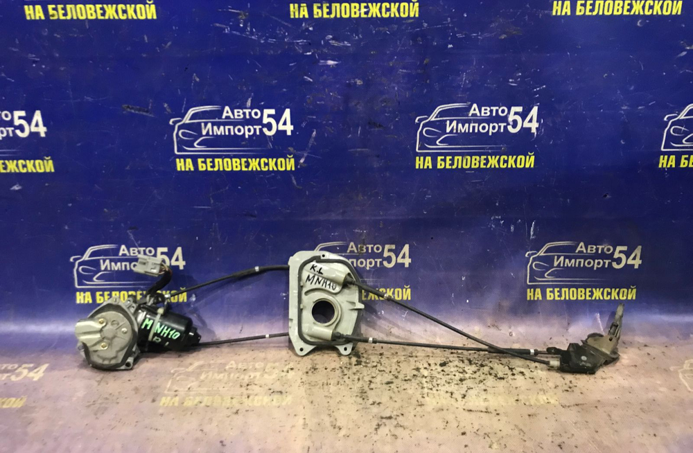 Доводчик двери TOYOTA ALPHARD 2002-2008