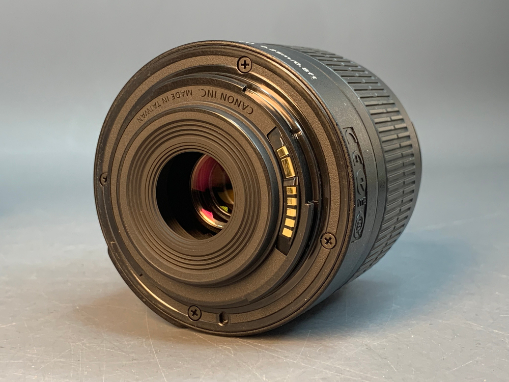 Canon EOS 650D Kit EF-S 18-55mm f/3.5-5.6 IS II 22160 кадров