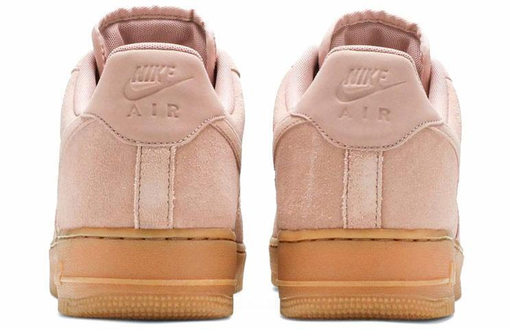 Кроссовки Nike Air Force 1 07 Lv8