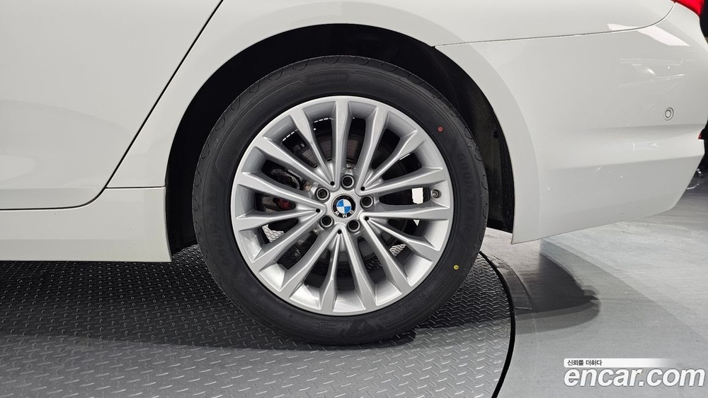 BMW 5 Series (G30) 520d xDrive Luxury Plus (12.2019)
