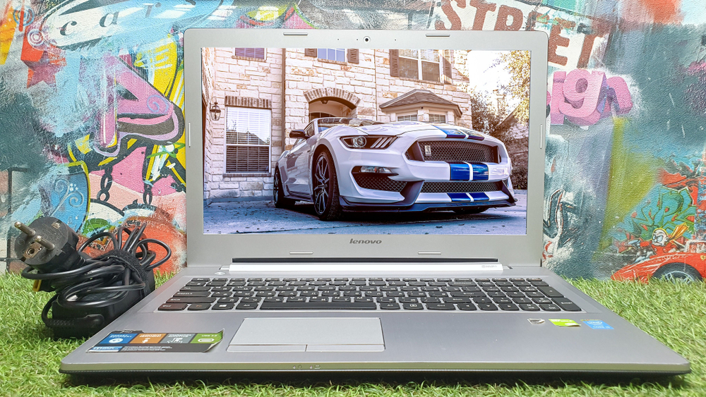 Ноутбук Lenovo i5/6Gb/GT 820M 2Gb/FHD