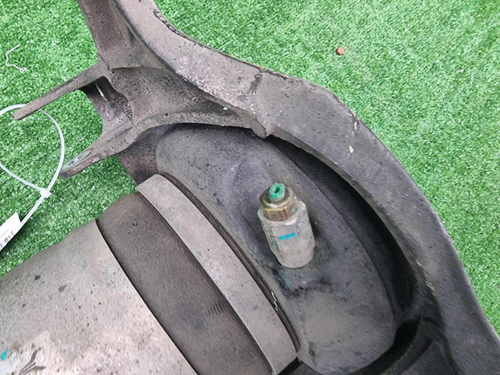 Стойка пневматическая левая Voyah Free (2021-н.в.)