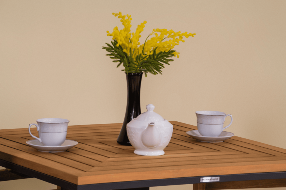 Стол обеденный Ideal Patio ЭГМОНТ из тика 80x80