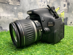 Canon 600D Kit 18-55mm 3.5-5.6 II 8.000 кадров