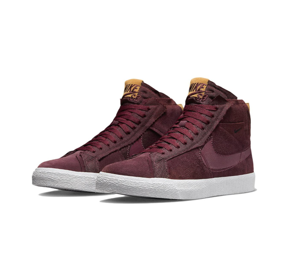 Кроссовки Nike SB Zoom Blazer Mid Premium 'Night Maroon' DV7898-600