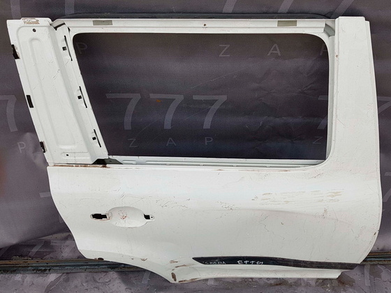Skoda Yeti дверь Задняя правая Б/У Оригинал 5L0833312