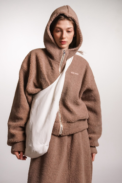 Худи на молнии укороченная из плюшевой ткани, какао