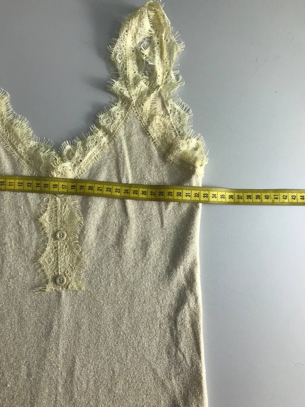 Топ для романтичного акцента, визуально на 40/42 размер