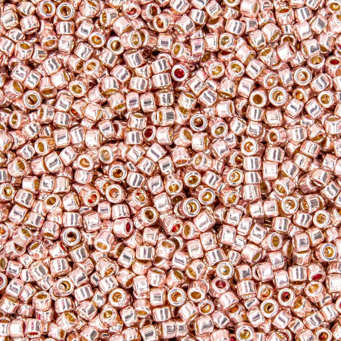 Японский бисер TOHO Treasure (№PF552), непрозрачный глянцевый с металлическим блеском