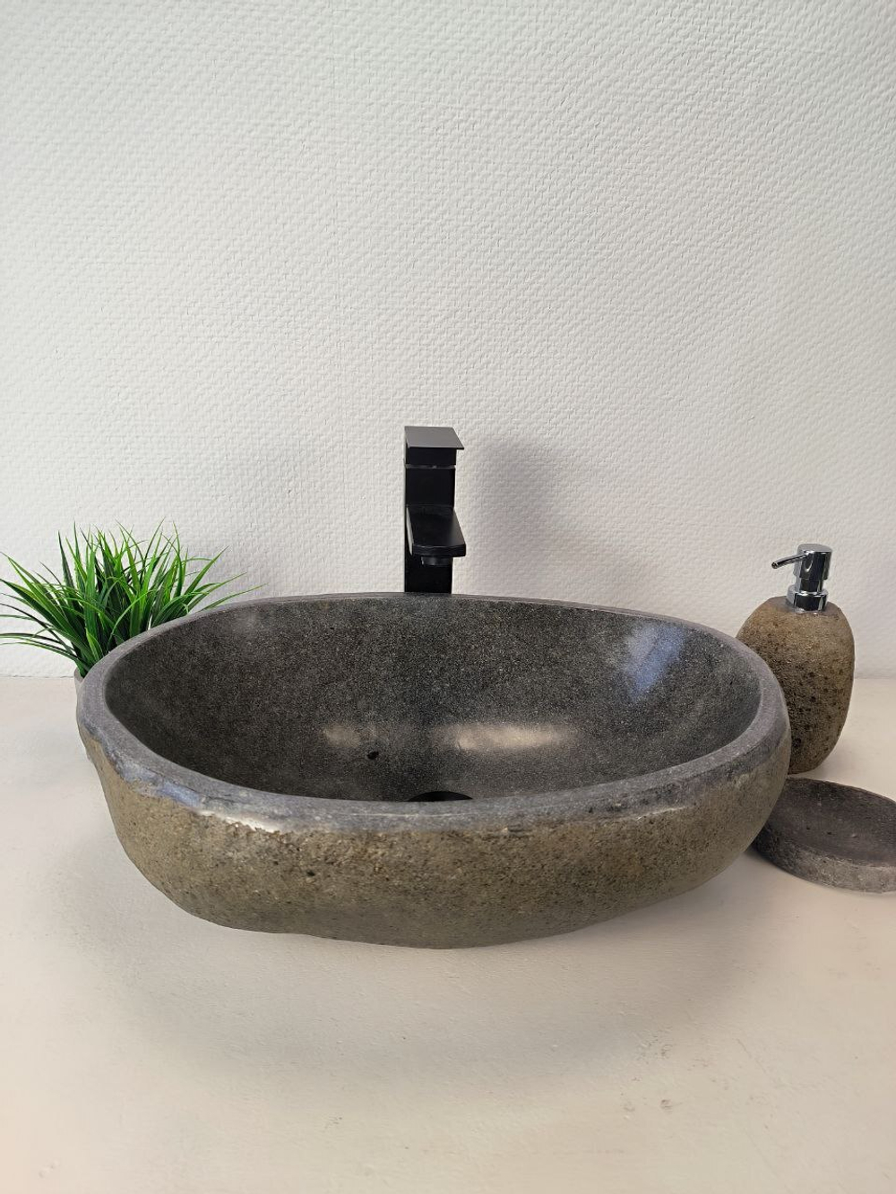 Раковина из речного камня RS-65981 49х34х15 из натурального камня