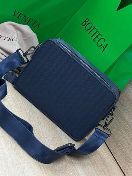 Сумка-мессенджер Bottega Veneta