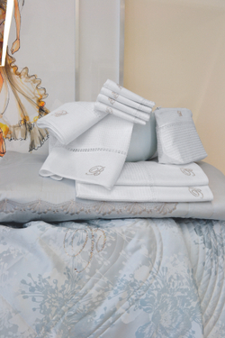 Полотенце 100х150 Blumarine Cheryl белое Италия