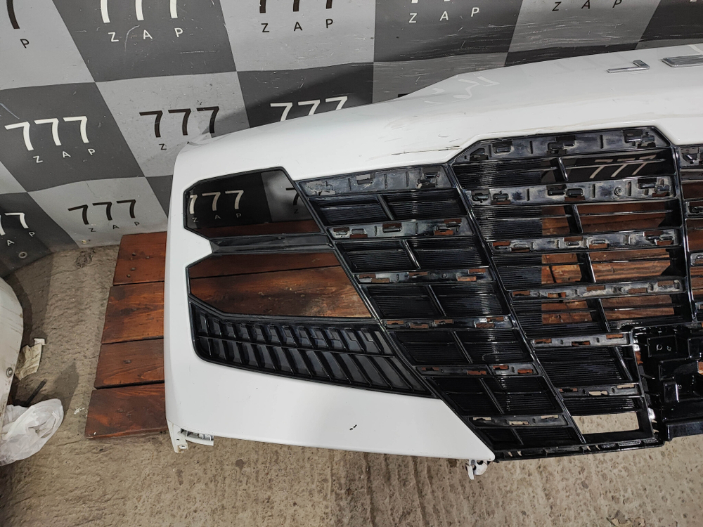 Бампер передний + Решетка Jetour Dashing 22-нв Б/У Оригинал F162803501CA