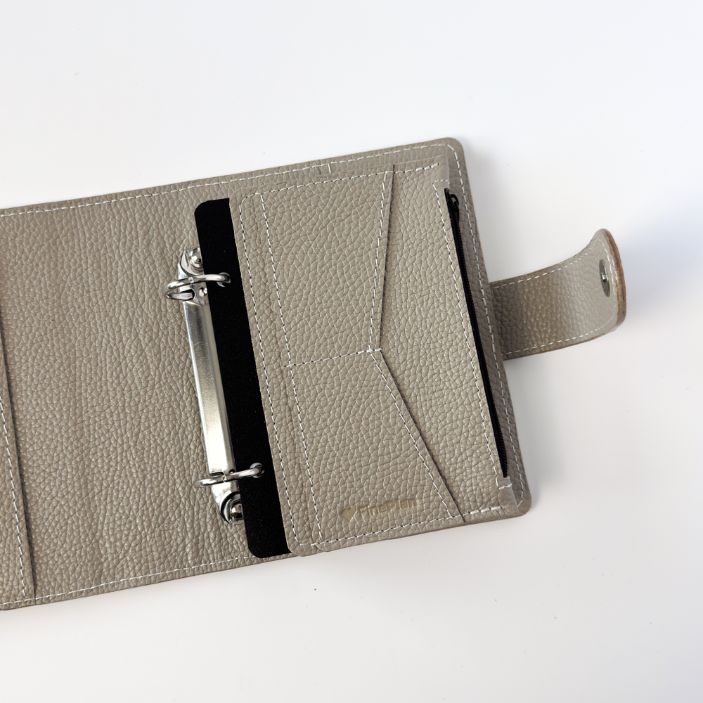 Вставка с карманом на молнии в блокнот на 4/2 кольцах