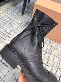 Женские сапоги Miu Miu в черном цвете