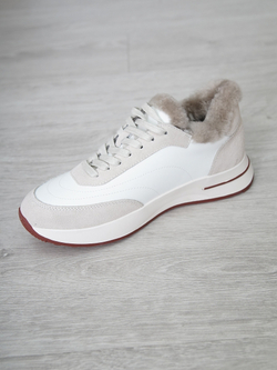 Кроссовки женские зимние