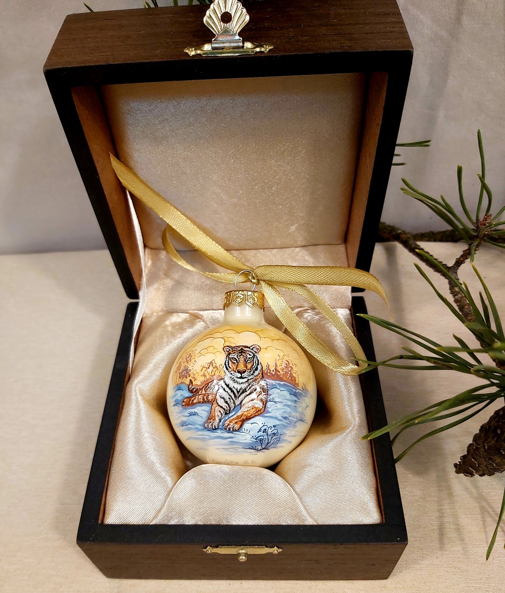Шар новогодний с ручной росписью  Палех "Тигр"