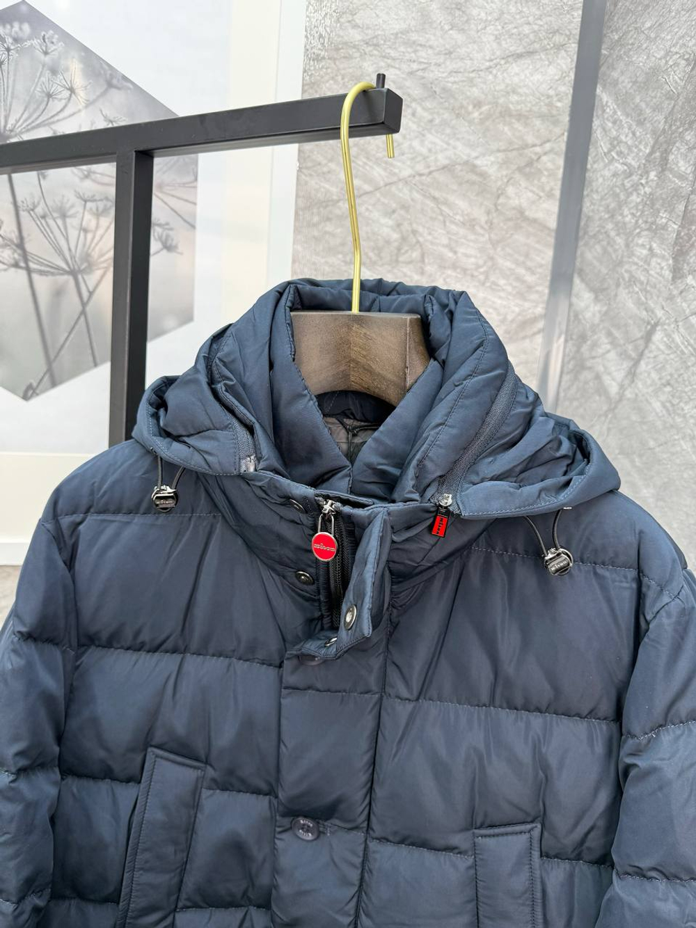 Пуховик Kiton