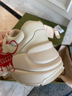 Gucci Rhyton Sneaker