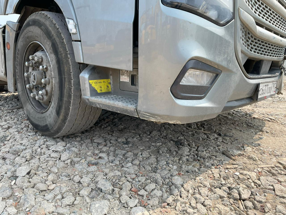 BEIJING BJ* 6x4 Седельный тягач BJ4250D6CP-02 (Дизельный, 12,9 л, 579 л.с., АТ)