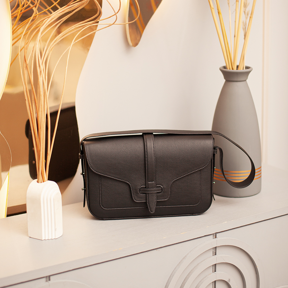 Сумка Universel из кожи теленка, черного цвета