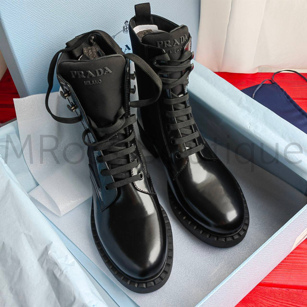 Женские ботинки Prada лакированные в черном цвете