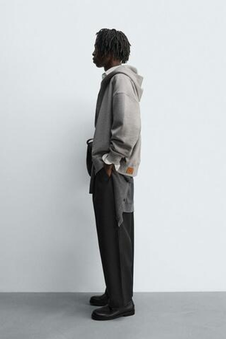 ZARA ТОЛСТОВКА НА МОЛНИИ С КАПЮШОНОМ И ЭТИКЕТКОЙ, СЕРЫЙ МЕЛАНЖ