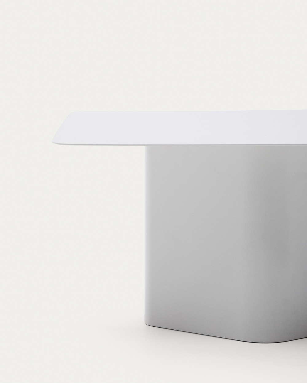 Столик Arvin из железа серого цвета 70 x 52 см